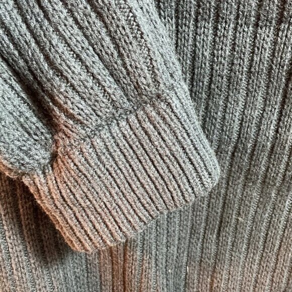 Black warm and cozy Duluth 2XLT cotton sweater. I mean, really snuggly! 131 - Picture 5 of 6